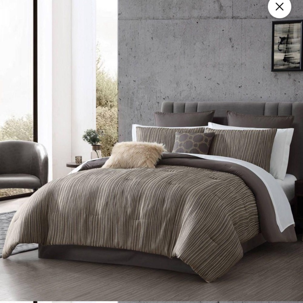 Surprise sale! NEW Hallmark Jacquard Brown Bedding 12 pc Set in Brown no offers